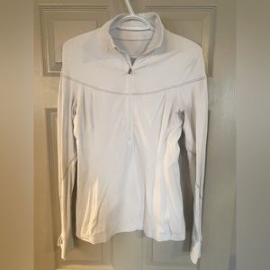 Lululemon Size 8 3/4 Zip up Pullover (White)